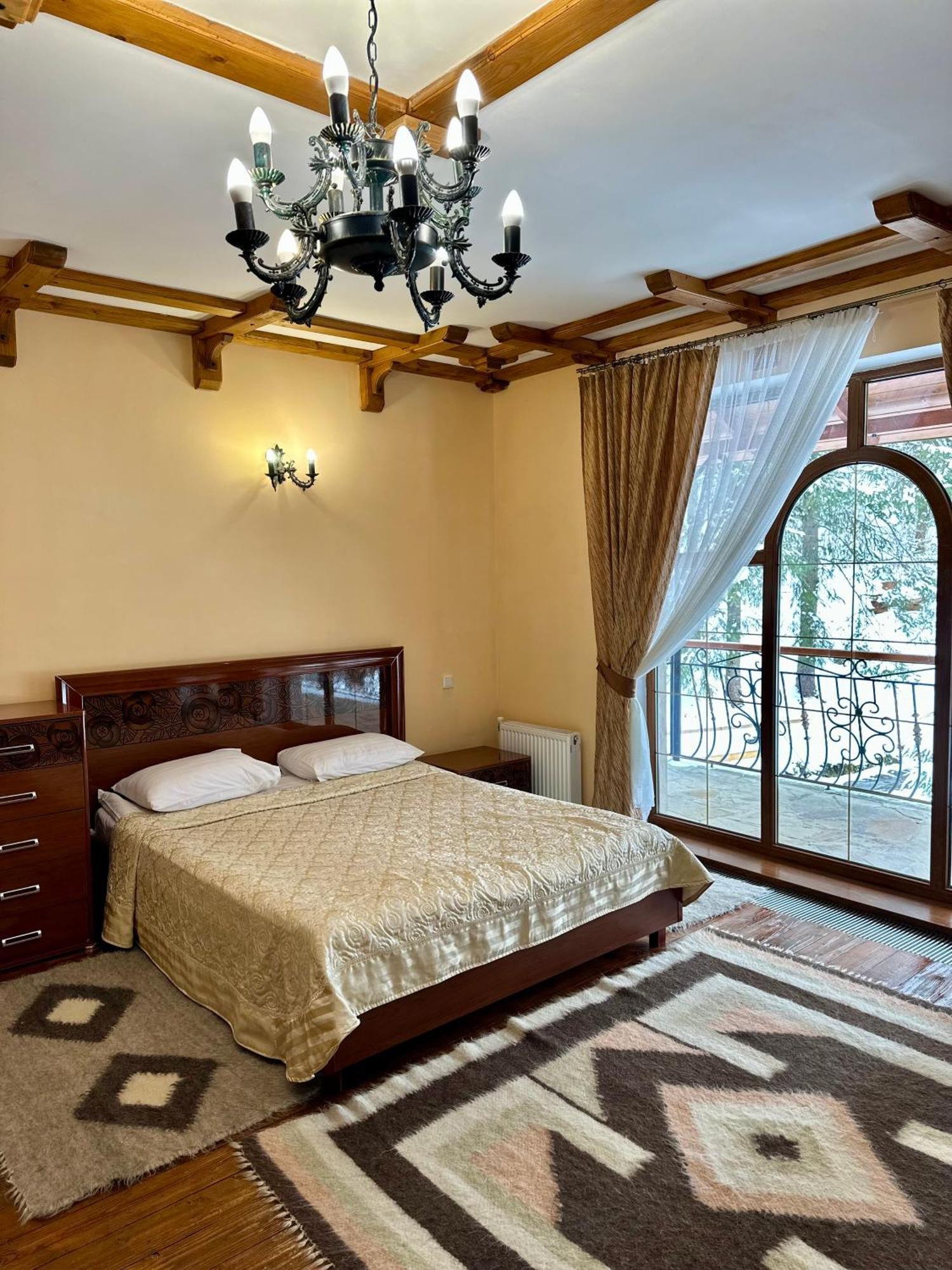 Hotel Dykyi Med ตาราริฟ ภายนอก รูปภาพ